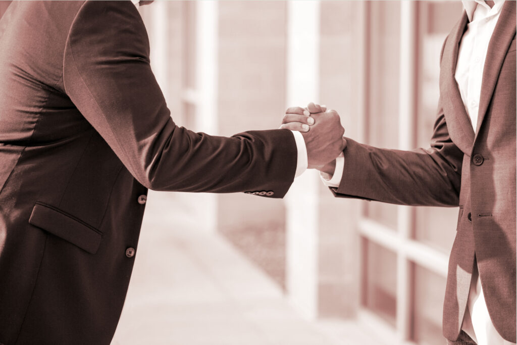 unternehmensberatung-business consulting-handshake-im-business-environment